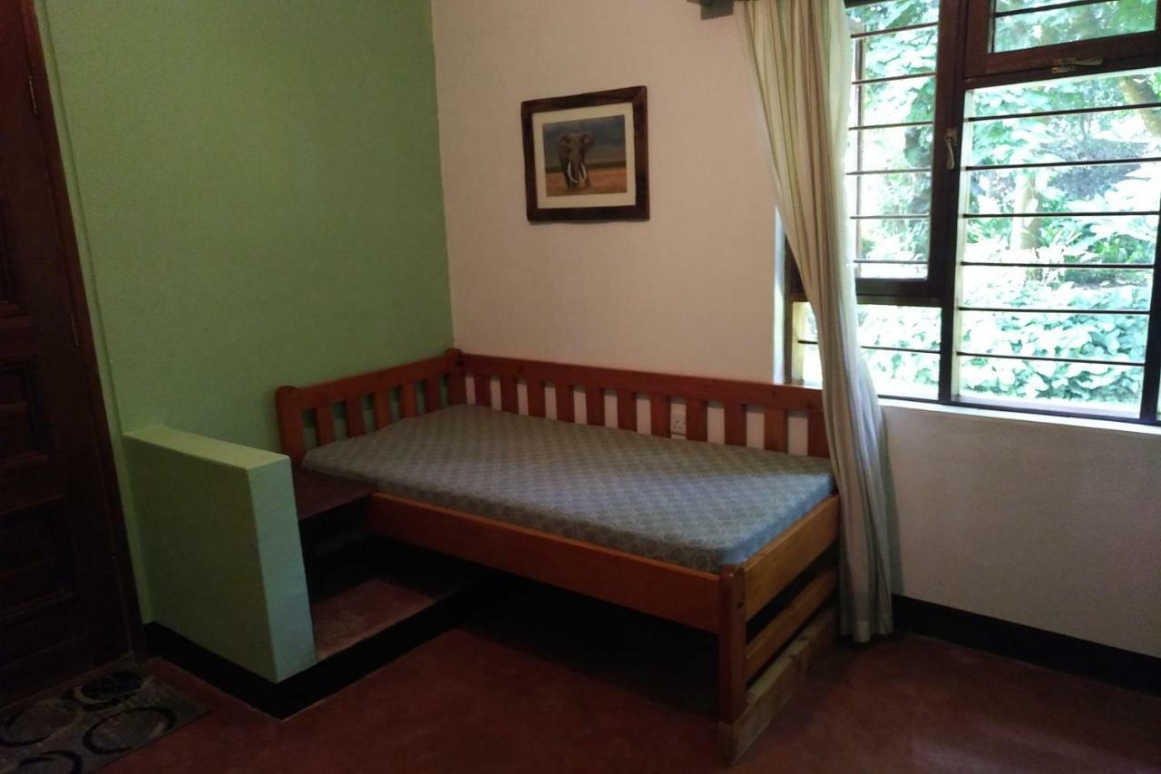 The Researchers Rest Arusha Luaran gambar